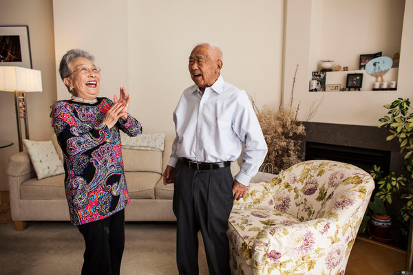 Mr. Satoda with his wife, Daisy, who had also been detained at an internment camp during World War II. Mr. Satoda’s diary is part of a Yale exhibition on Japanese-American internment. Credit Ramin Talaie for The New York Times 